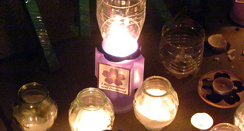 Свечи на памятной акции "Преступление без наказания: 100 лет спустя", апрель 2015. Фото Тиграна Петросяна