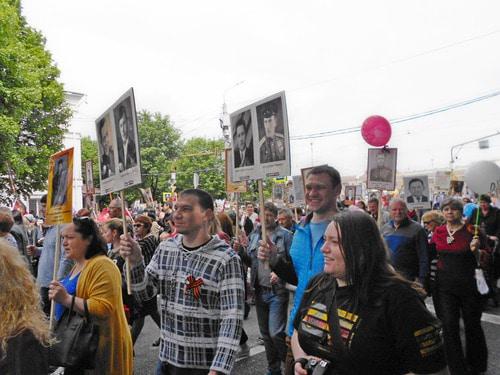 Шествие "Бессмертного полка" в Нальчике 9 мая 2018 года. Фото Людмилы Маратовой для "Кавказского узла"