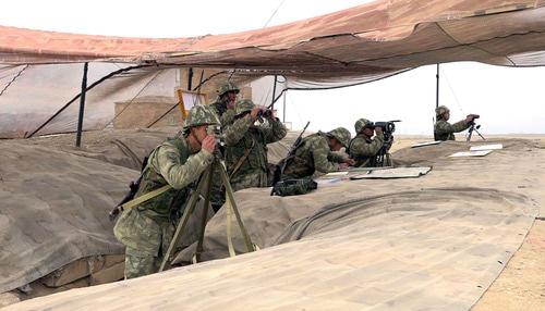 Азербайджанские военные на учениях. Ноябрь 2018 года. Фото с сайта Минобороны Азербайджана. https://mod.gov.az/ru/news/v-ramkah-kshvi-vojska-nahchyvanskogo-garnizona-uspeshno-proveli-etap-s-boevoj-strelboj-video-24912.html