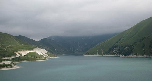 Озеро Кезенойам. Чечня. Фото: Agidel https://ru.wikipedia.org/