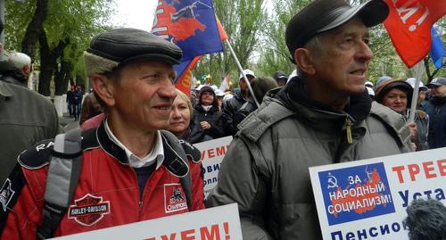 Участники первомайской демонстрации в Волгограде. 1 мая 2019 года. Фото Татьяны Филимоновой для "Кавказского узла".