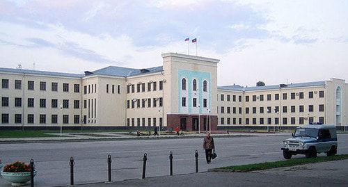 Дом правительства Карачаево-Черкесии. Фото: Irene_Z at Flickr.Com © Фото Юга.ру