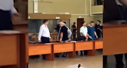 Адвокаты по делу семи сотрудников ингушского Центра "Э" в зале суда. Фото: кадр видео "Кавказского узла"