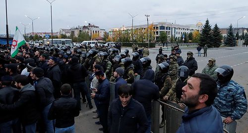 Участники митинга в Магасе. Октябрь 2018 г. Фото: REUTERS/Maxim Shemetov