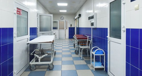 Больничный коридор.  Фото Елены Синеок, Юга.ру
