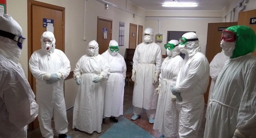 Медицинский персонал в Дагестане во время эпидемии COVID 19. Фото пресс-службы Минздрава Дагестана. http://minzdravrd.ru/news/item/2501