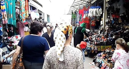 Рынок в Махачкале. Стоп-кадр видео https://www.youtube.com/watch?v=acW4dock95M