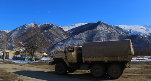 Азербайджанский военный грузовик в центре Кельбаджара. Фото Азиза Каримова для "Кавказского узла"