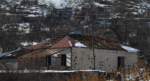 Разрушенный дом в Кельбаджаре. Фото Азиза Каримова для "Кавказского узла".