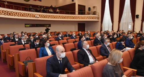 Сессия Народного собрания Дагестана. Фото: пресс-служба НС РД. 