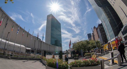Штаб-квартира ООН в Нью-Йорке. Фото: ООН / С.Пак
(news.un.org/ru/story/2020/10/1387552)