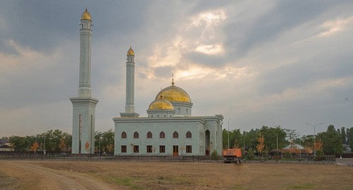 Мечеть в поселке Джамлайлы Алиханова (бывший Гикало). Фото: https://www.grozny-inform.ru/news/society/131073/