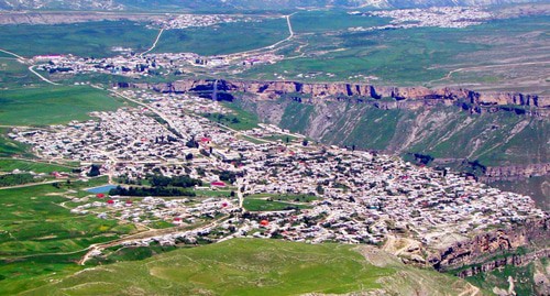  Хунзах, Дагестан. Фото Aslan4ik - https://ru.wikipedia.org/wiki/Хунзах#/media/Файл:Хунзах.jpg 