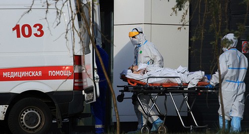 Медицинские работники. Фото: REUTERS/Tatyana Makeyeva