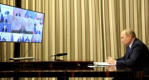 Владимир Путин на совещании с членами Правительства (в режиме видеоконференции) 24 ноября 2021 года. Фото: http://kremlin.ru/events/president/news/67188/photos/67036