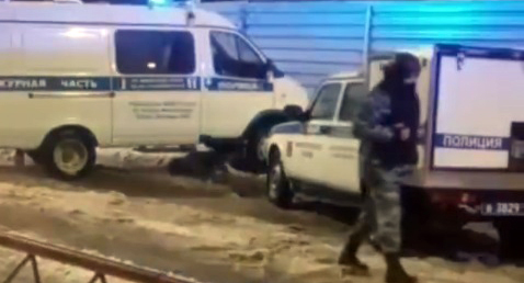 Полиция в Волгограде. Стоп-кадр видеоролика на странице https://www.instagram.com/p/CYUZie2h8QE/