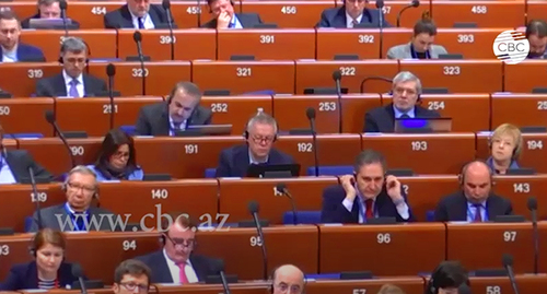 Участники зимней сессии Парламентской ассамблеи Совета Европы (ПАСЕ). Кадр видео CBC TV Azerbaijan https://www.youtube.com/watch?v=Ki9Syo3XuVg
  