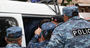 Сотрудники полиции во время акции. Ереван, май 2022 г. Фото Тиграна Петросяна для "Кавказского узла"