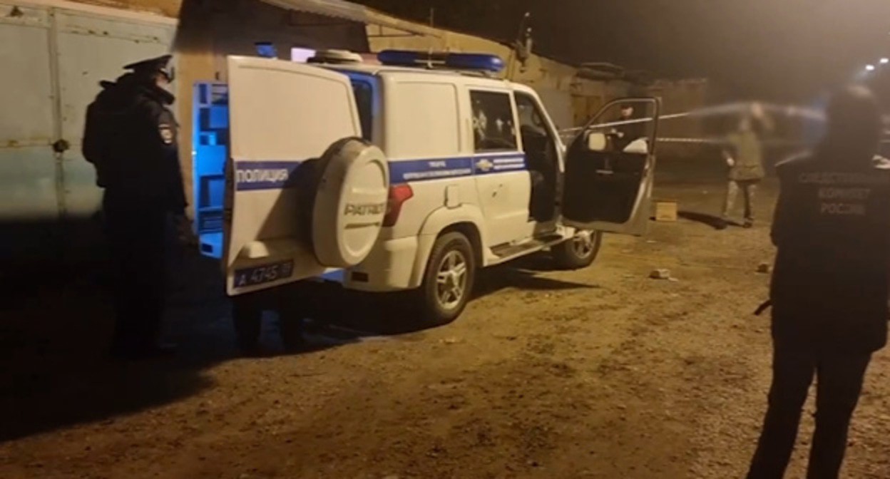 Нападение на полицейских в Карачаевске. Сриншот видео http://t.me/sledcom_press/12892