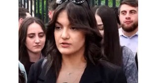 Студенты Ереванского госуниверситета объявили забастовку. 9 мая 2024 г. Скриншот видео News.am https://news.am/rus/news/822120.html