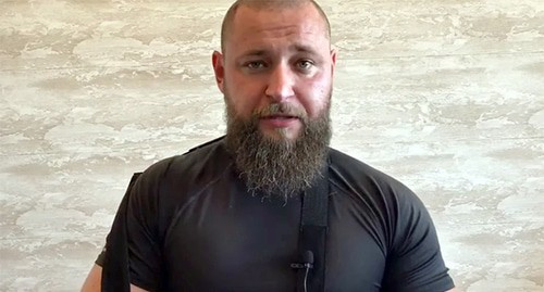 Вадим Харченко. Скриншот видео https://www.facebook.com/MBKhMedia/videos/блогер-вадим-харченко-о-нападении/485451701995640/ принадлежит компании Meta деятельность которой запрещена в России