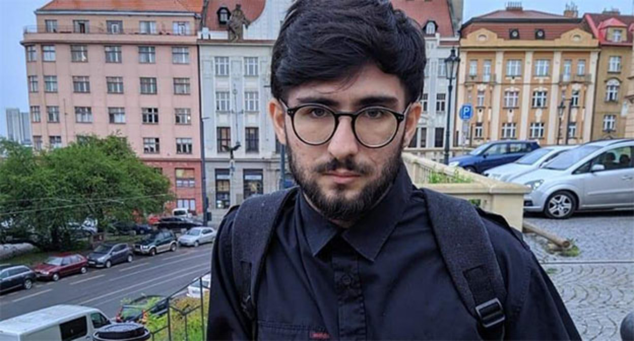 Бахруз Самедов. Фото: https://www.facebook.com/RadioVan.fm Facebook принадлежит компании Meta деятельность которой запрещена в России Бахруз Самедов. Фото: https://www.facebook.com/RadioVan.fm Facebook принадлежит компании Meta деятельность которой запрещена в России