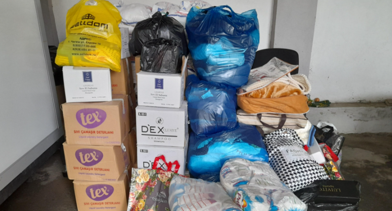 Собранная помощь для Дагестана в фонде "Баракат". Фото корреспондента "Кавказского узла". Собранная помощь для Дагестана в фонде "Баракат". Фото корреспондента "Кавказского узла".