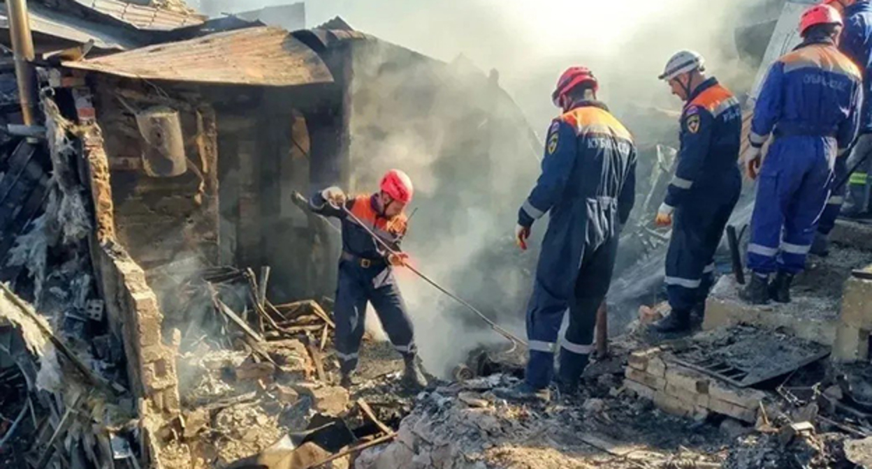 Последствия атаки беспилотников в Туапсе. 16 апреля 2026 г. Фото: https://t.me/opershtab23/15710 Последствия атаки беспилотников в Туапсе. 16 апреля 2026 г. Фото: https://t.me/opershtab23/15710