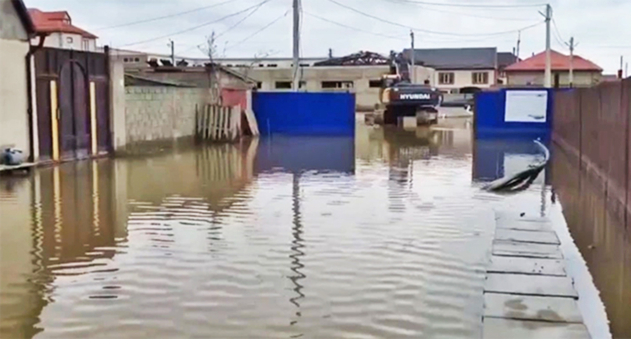 Наводнение в Дагестане. Скриншот видео ГУ МЧС РФ по РД Наводнение в Дагестане. Скриншот видео ГУ МЧС РФ по РД