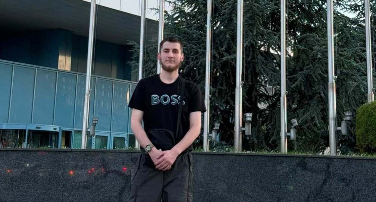 Магомед-Амин Гатагажев после освобождения. Скриншот публикации Розы Дунаевой. Магомед-Амин Гатагажев после освобождения. Скриншот публикации Розы Дунаевой.